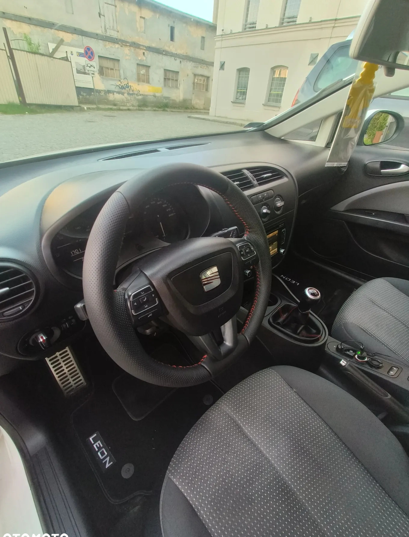 Seat Leon cena 17399 przebieg: 235000, rok produkcji 2010 z Chojnice małe 529